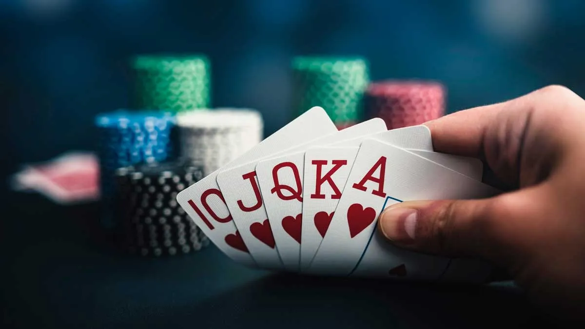 How to Play Poker: A Beginner’s Guide to Winning at PH01 Casino